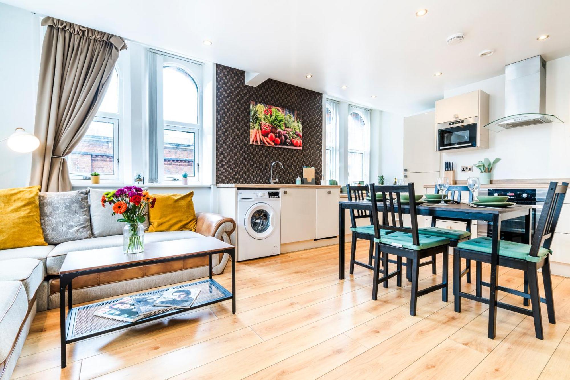 Cavern Quarters, Beautiful Two Bedroom City Centre Apartment By Garudy Serviced Apartments And Short Lets - Perfect For Longer Stays Liverpool Exterior foto
